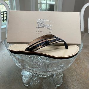 Burberry sandals size eur38 us8 haymarket